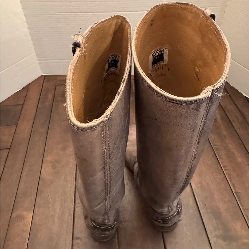 FRYE LINDSAY PLATE 76975 LADIES DISTRESSED LEATHER RIDING BOOTS SIZE 7B FESTIVAL
